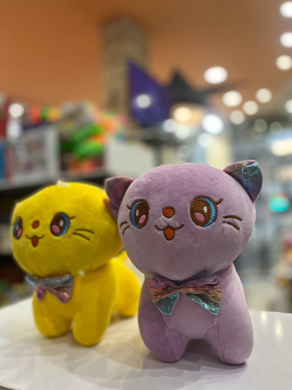 عروسک گربه کراوات دار